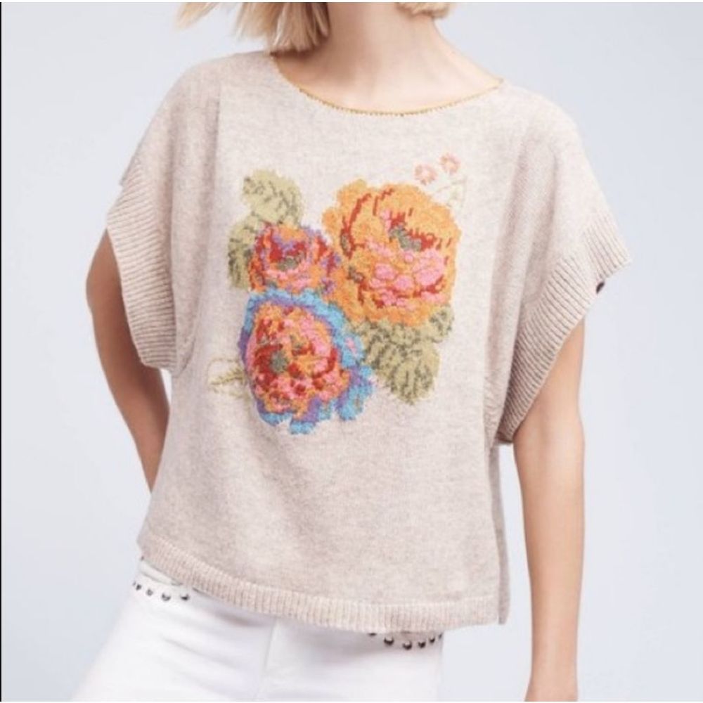 Anthropologie Beige Short-Sleeve Floral Appliqué Sweater